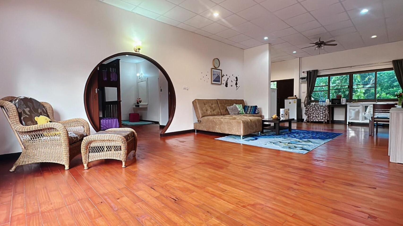 Отель The Sun House Хуа Хин Экстерьер фото